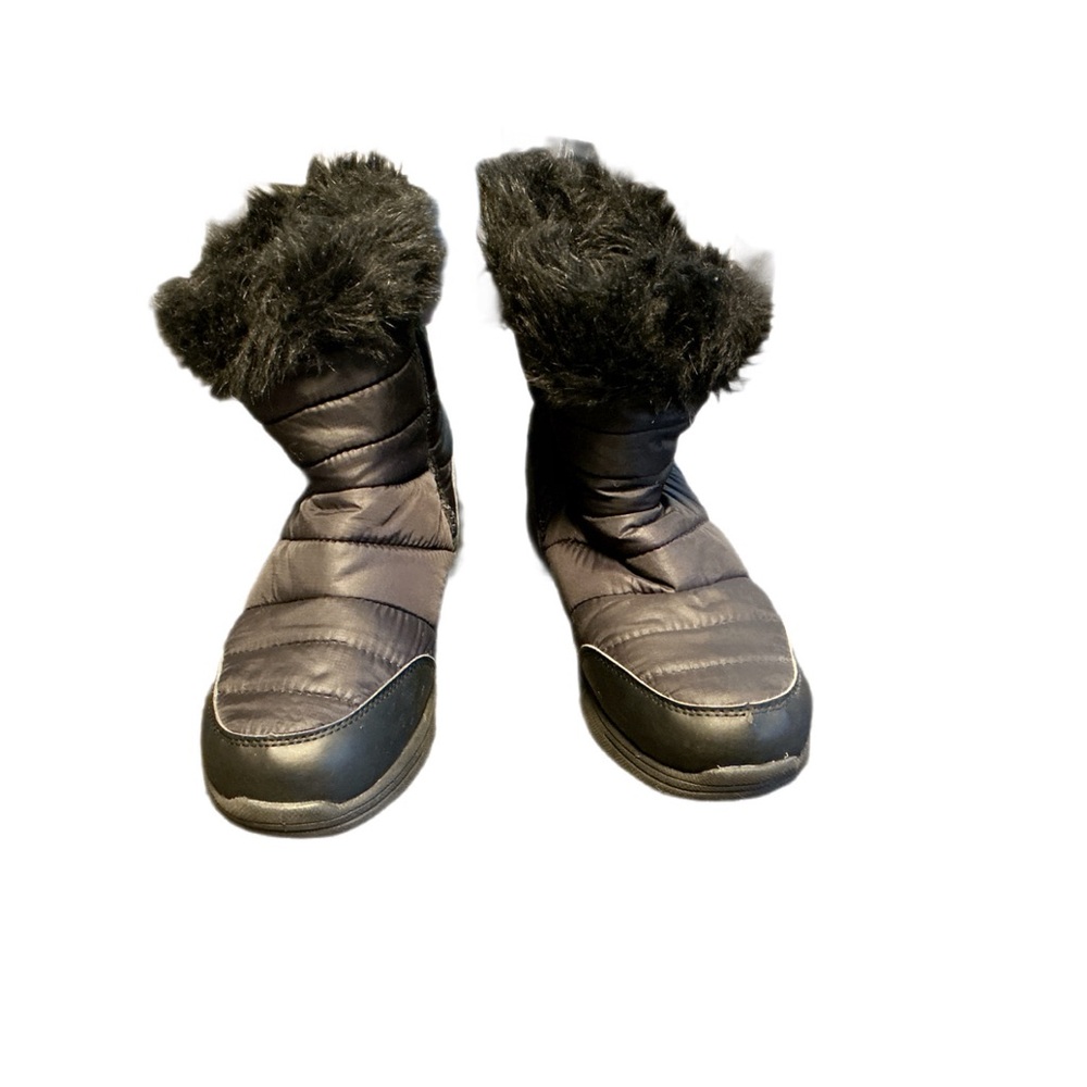 Time and Tru Quilted Black Winter Boots No Box